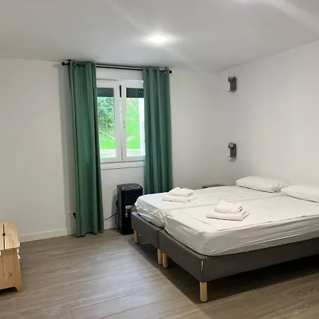 Erletxe Aterpea לסו