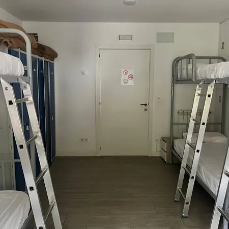 Erletxe Aterpea * לסו