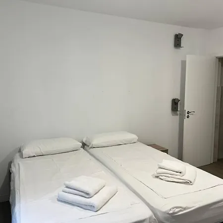 Erletxe Aterpea Hostel *